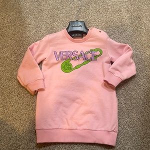 FLEECE DRSS W VERSACE AND SAFETY PIN ENGLISH ROSE MULT 18-24 MONTHS